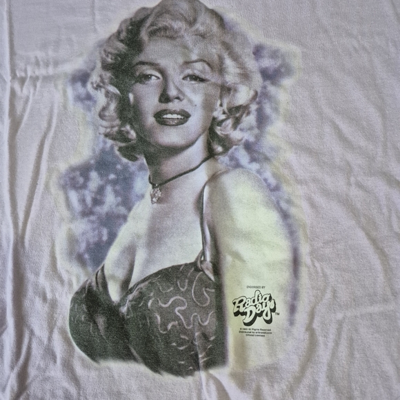 Marilyn Monroe Graphic Portrait T-Shirt Large Lilac Retro Iconic Art Tee - Picture 5 of 6